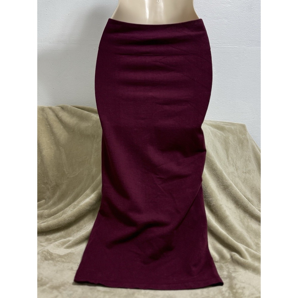 NWT Fabletics Women's Skirt Medium Wine High-Waisted Ribbed Seamless Pencil